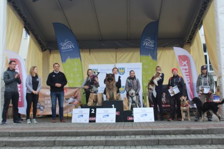 Zwycięzcy na podium